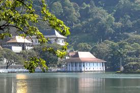 Kandy Lake
